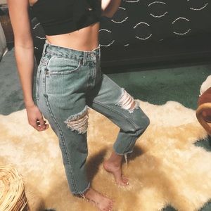 EVERYTHING MUST GO!!! Distressed Levis 512